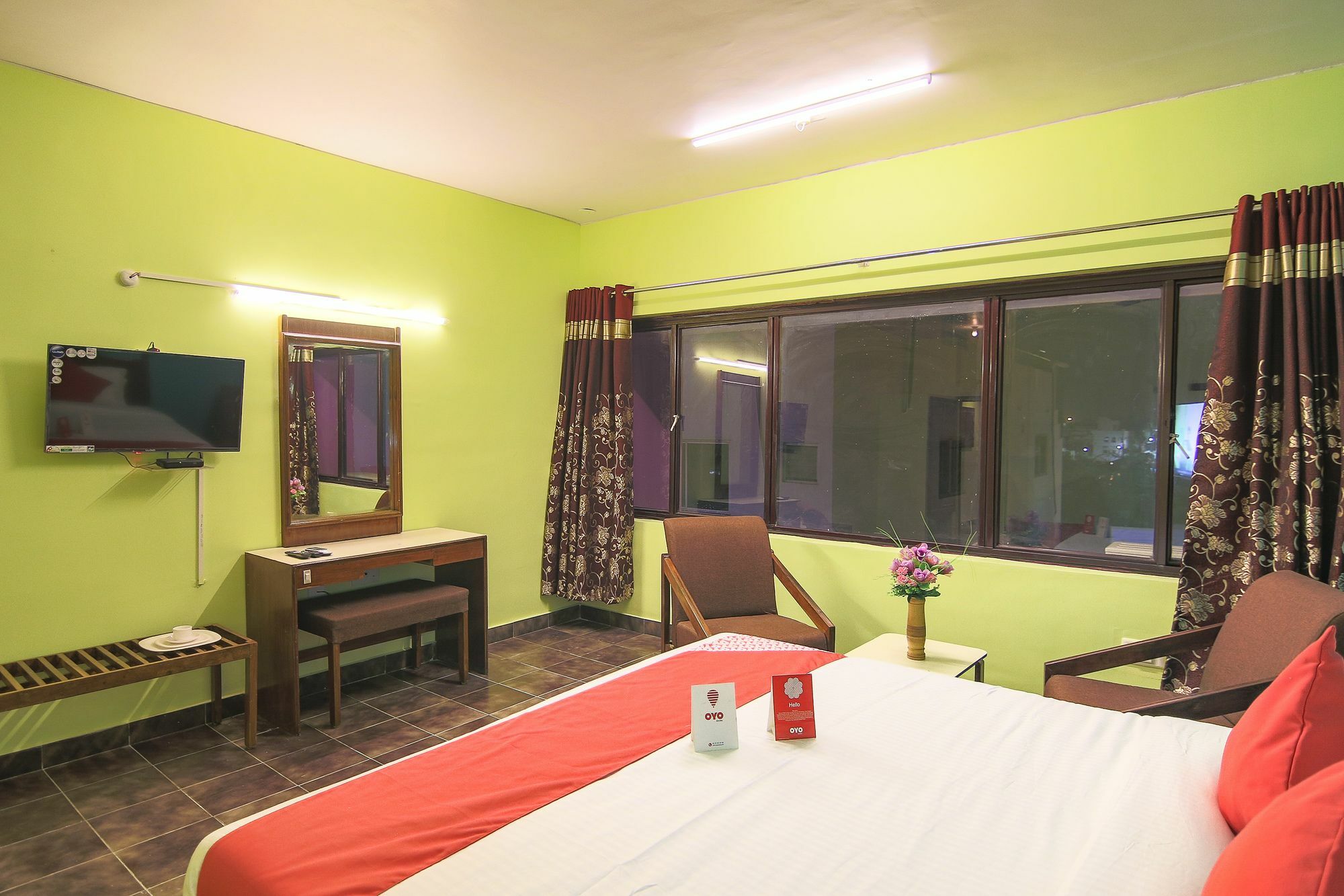 Oyo 10709 Hotel Sbt Visakhapatnam Exteriör bild